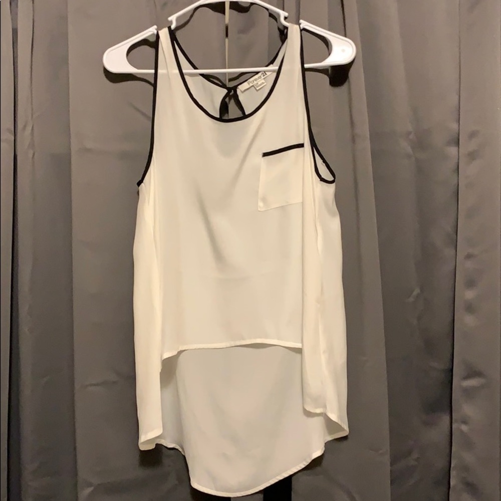 Women’s Top Size Small